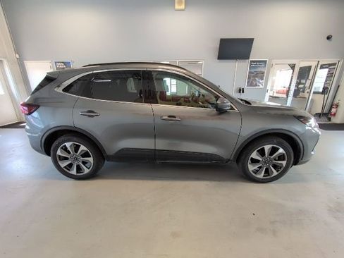 Certified 2024 Ford Escape Platinum AWD/4WD image 6
