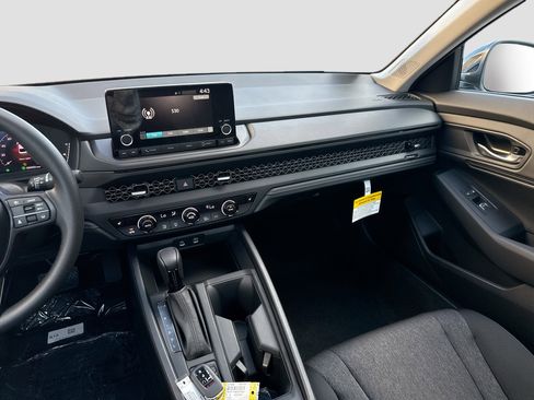 New 2025 Honda Accord SE image 17