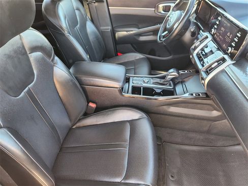 Used 2021 Kia Sorento S w/ Panoramic Sunroof Package image 14