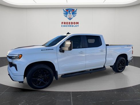 Used 2023 Chevrolet Silverado 1500 RST w/ Rally Edition image 2