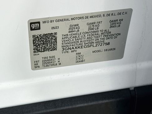 Used 2023 Chevrolet Equinox LT FWD image 33