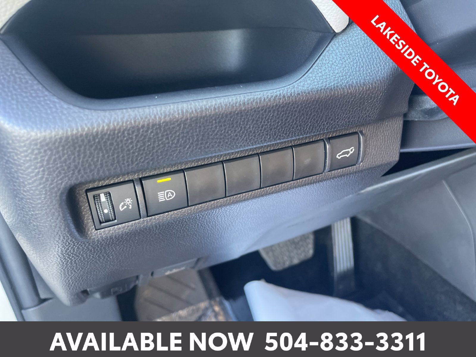 Certified 2025 Toyota RAV4 XLE w/ Convenience Package FWD image 27