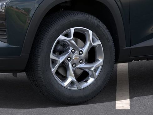 New 2026 Chevrolet Trax LS w/ LS Convenience Package FWD image 10