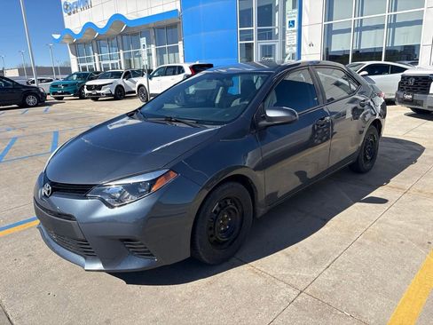 Used 2014 Toyota Corolla LE FWD image 7