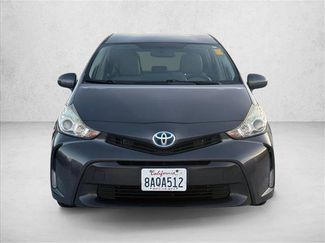 Used 2017 Toyota Prius V Four w/ Carpet Mat Package video 2