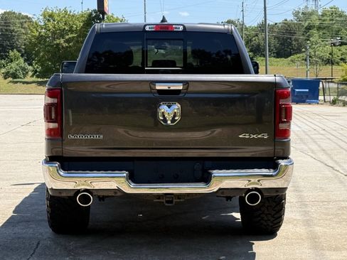 Used 2019 RAM 1500 Laramie AWD/4WD image 5