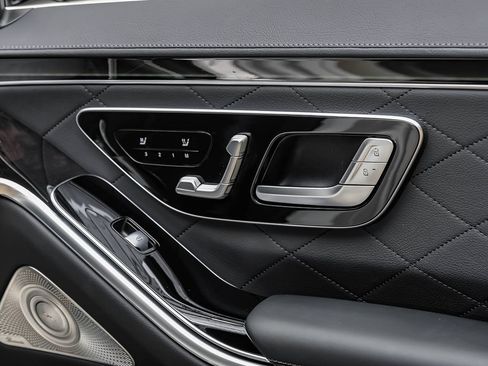 Used 2022 Mercedes-Benz S 580 4MATIC Sedan image 52