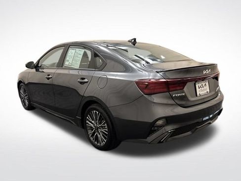Used 2023 Kia Forte GT-Line w/ GT-Line Premium Package FWD image 7