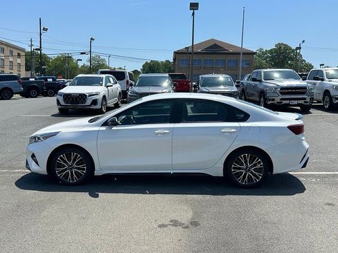 Used 2022 Kia Forte GT-Line w/ GT-Line Technology Package FWD image 3