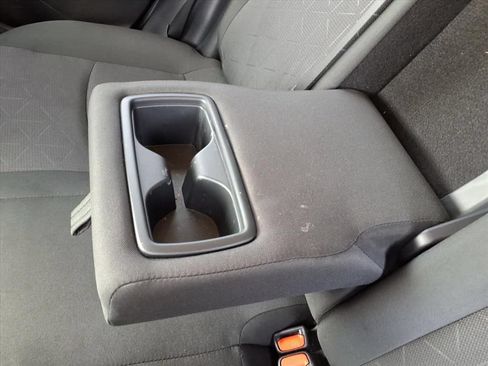 Used 2025 Toyota RAV4 XLE FWD image 15