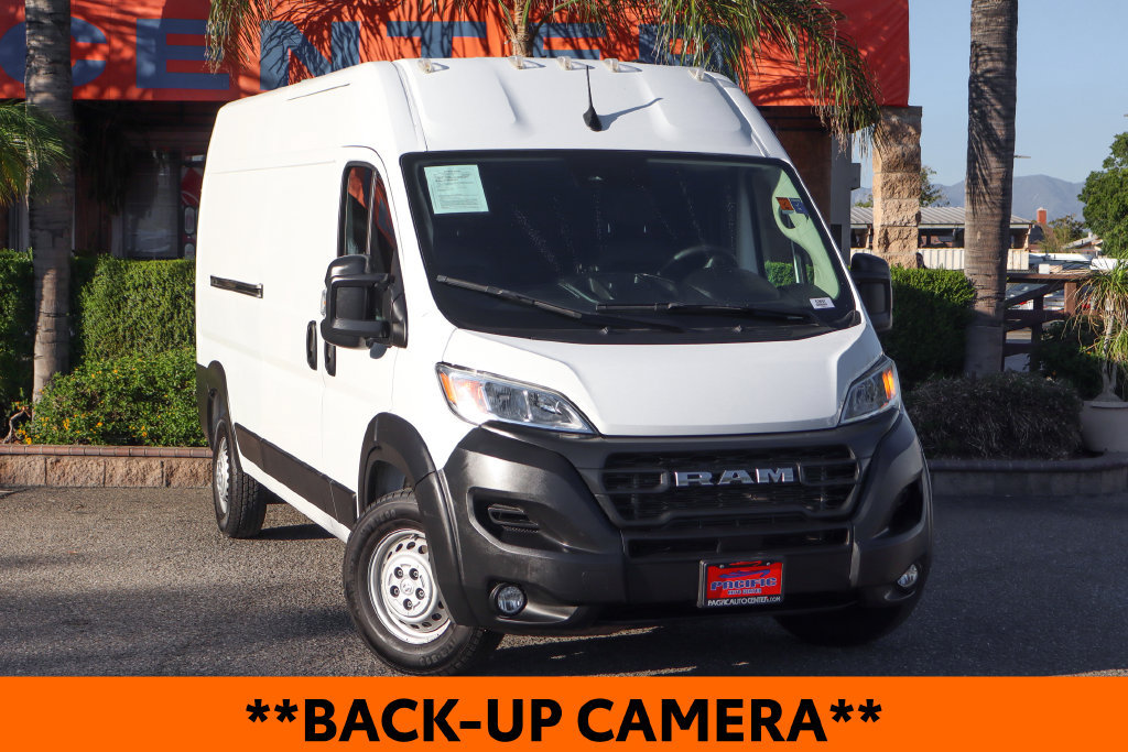 Used 2025 RAM ProMaster 2500 w/ Convenience Group FWD image 2