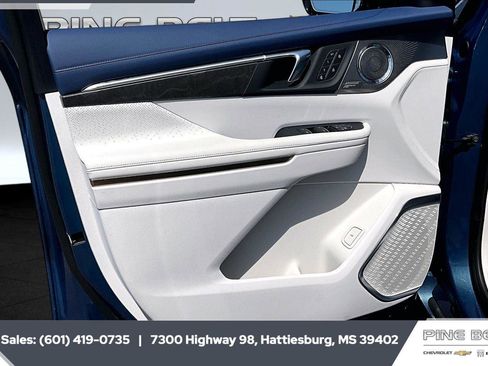 New 2026 Buick Enclave Avenir w/ Super Cruise Package AWD/4WD image 17