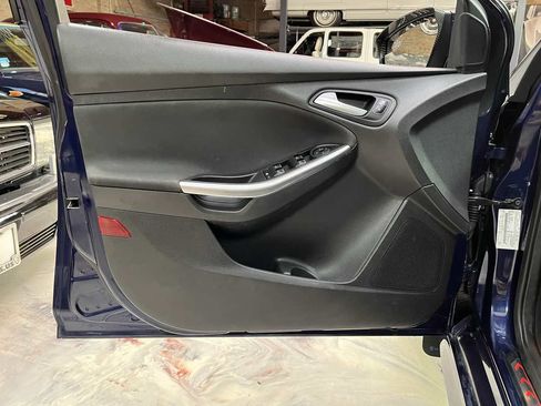 Used 2016 Ford Focus ST FWD image 25
