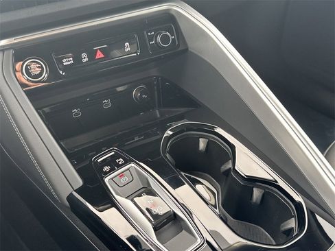 Certified 2025 Audi Q5 2.0T Premium Plus w/ Premium Plus image 18