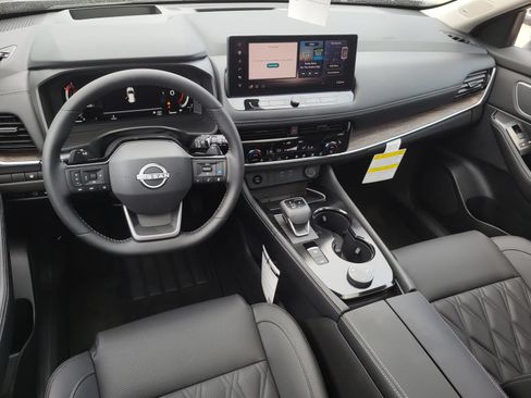 New 2026 Nissan Rogue Platinum w/ Platinum Premium Package AWD/4WD image 18