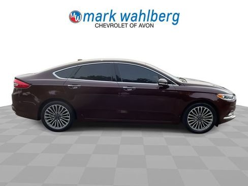 Used 2017 Ford Fusion SE w/ Fusion SE Technology Package FWD image 9