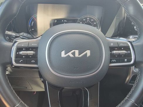 Used 2023 Kia Sorento EX AWD/4WD image 35