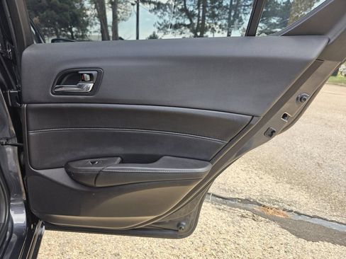 Used 2016 Acura ILX FWD image 19
