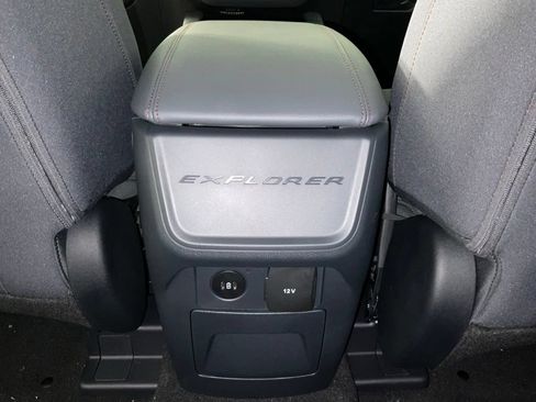 New 2026 Ford Explorer Active RWD image 18