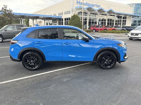 Certified 2027 Honda HR-V Sport image 3