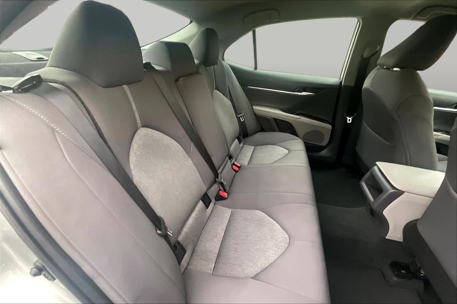 Used 2024 Toyota Camry LE FWD image 19