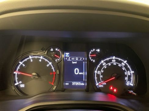 Used 2023 Toyota 4Runner SR5 Premium image 9