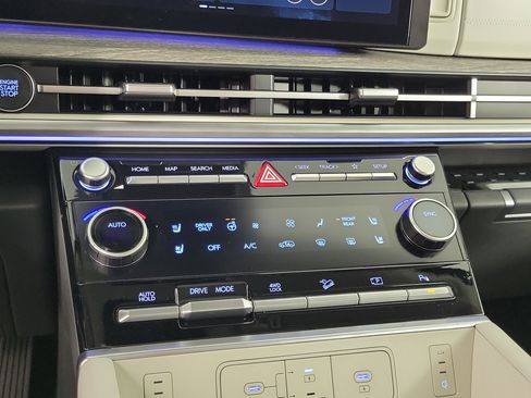 New 2026 Hyundai Santa Fe Calligraphy AWD/4WD image 16