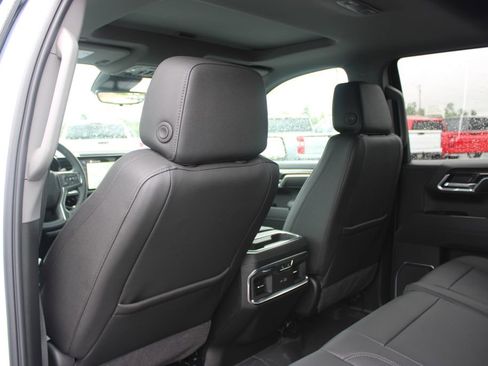 New 2026 Chevrolet Silverado 1500 LTZ w/ LTZ Premium Package AWD/4WD image 26