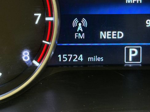 Used 2024 Nissan Sentra SV FWD image 20