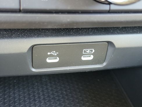 Certified 2025 Honda Accord LX image 30