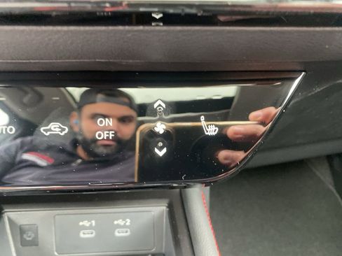 New 2026 Nissan Kicks SR w/ SR Premium Package image 24