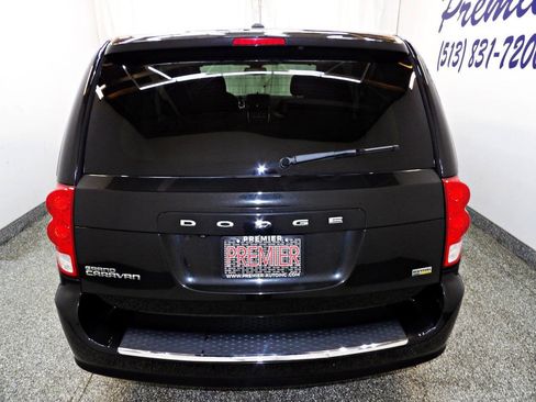 Used 2018 Dodge Grand Caravan SE w/ UConnect Hands-Free Group FWD image 5