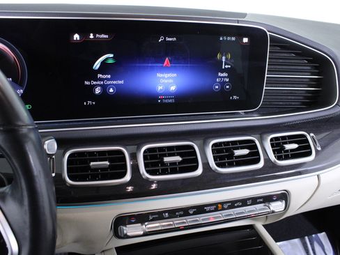 Used 2022 Mercedes-Benz GLS 450 4MATIC image 28