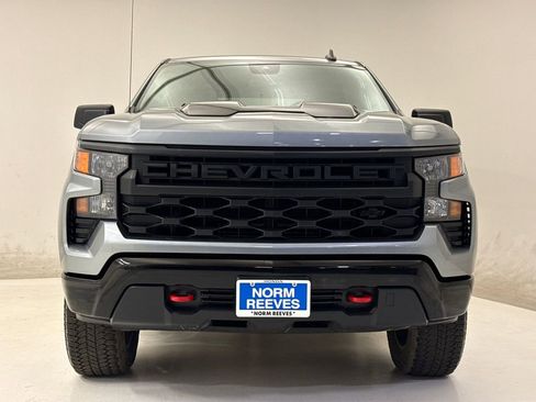 Used 2025 Chevrolet Silverado 1500 Custom Trail Boss w/ LPO, Dark Essentials Package image 3