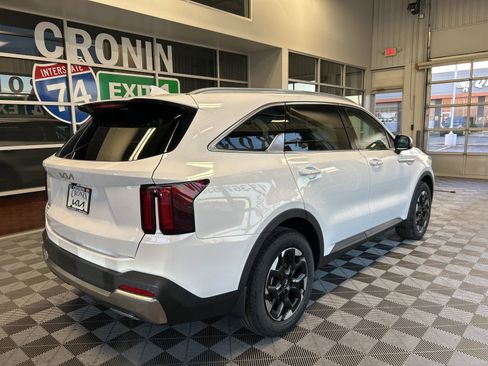 New 2026 Kia Sorento S w/ S Panoramic Sunroof Package FWD image 6