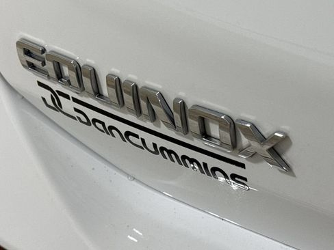 Used 2023 Chevrolet Equinox LT FWD image 25