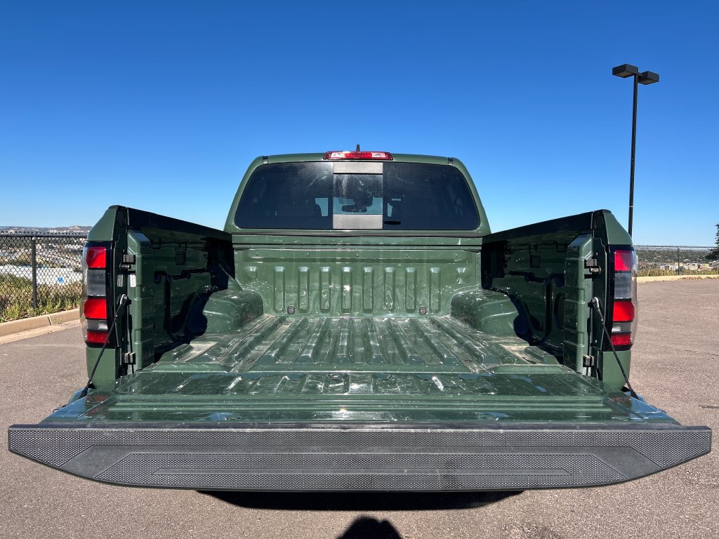 Used 2024 Nissan Frontier PRO-4X w/ Off-Road Protection Package AWD/4WD image 5