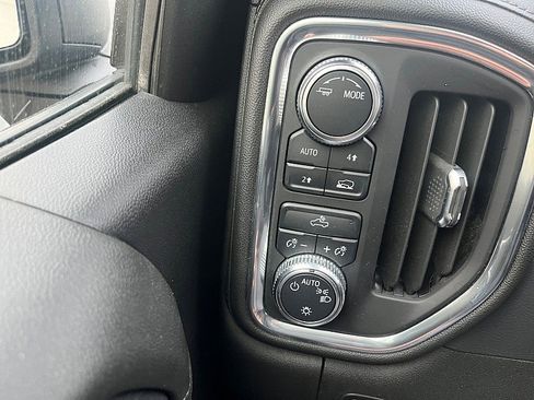 Used 2021 GMC Sierra 1500 SLE image 17