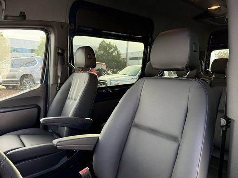 New 2025 Mercedes-Benz Sprinter 2500 image 11