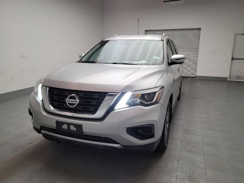 Used 2017 Nissan Pathfinder S image 15