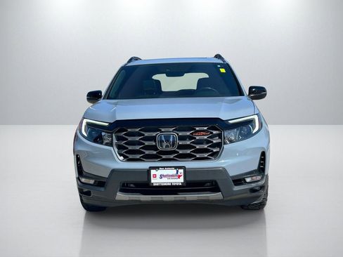 Used 2023 Honda Passport TrailSport image 2