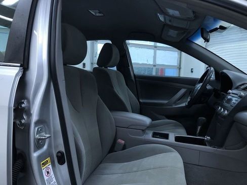 Used 2009 Toyota Camry LE image 22