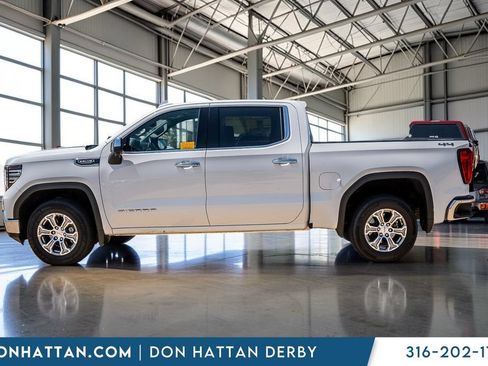 Used 2025 GMC Sierra 1500 SLT AWD/4WD image 2