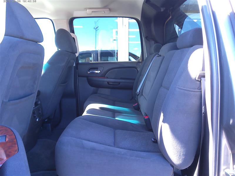 Used 2007 Chevrolet Avalanche LT AWD/4WD image 6