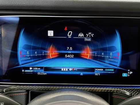 Certified 2025 Mercedes-Benz G 63 AMG 4MATIC image 33