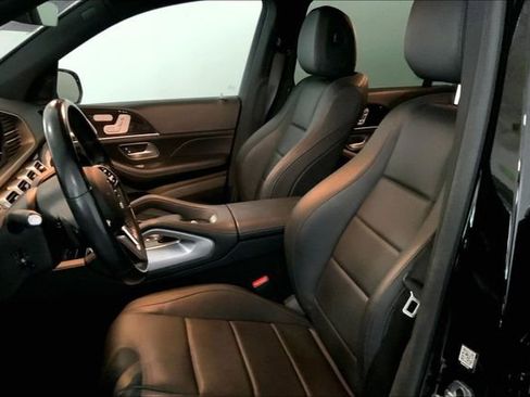 Used 2022 Mercedes-Benz GLS 450 4MATIC image 11