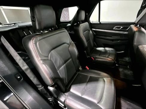 Used 2018 Ford Explorer Sport w/ Equipment Group 401A AWD/4WD image 26