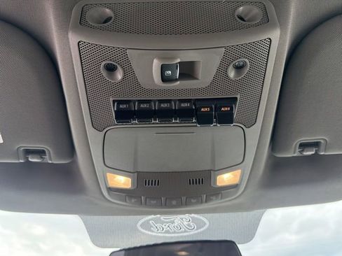 Used 2019 Ford F250 XLT w/ XLT Premium Package AWD/4WD image 29