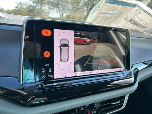 New 2026 Volkswagen Atlas Peak Edition AWD/4WD image 32