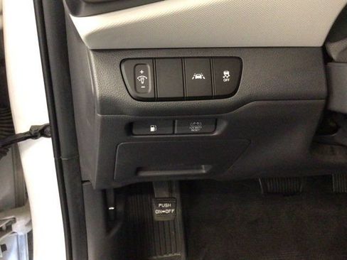 Used 2020 Hyundai Ioniq Blue FWD image 24